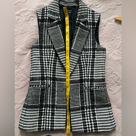 Theory wool blend plaid west - Picture 8 of 12